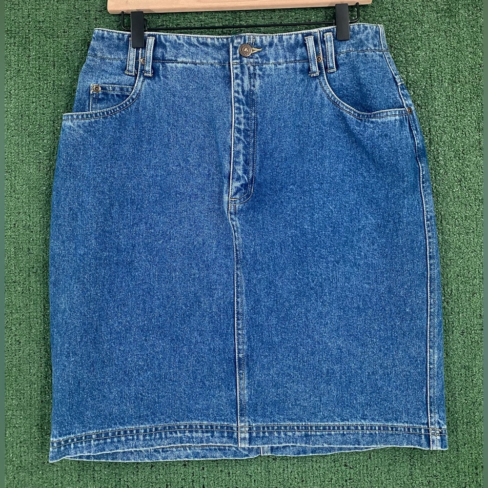 Vintage 90’s Lizwear Denim Jean Skirt Women’s 30” Waist